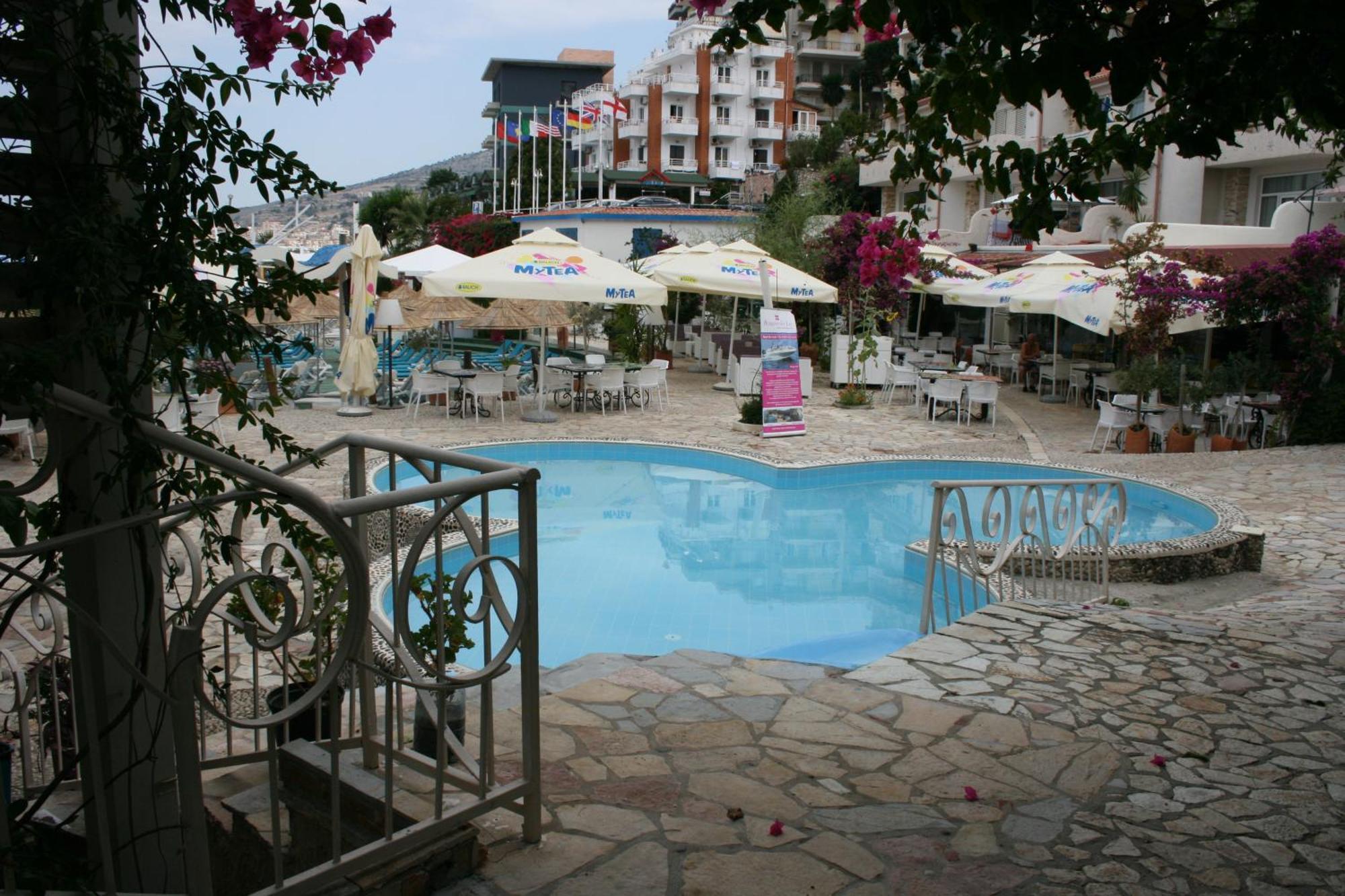 Bougainville Bay Apartments Sarandë Exterior foto