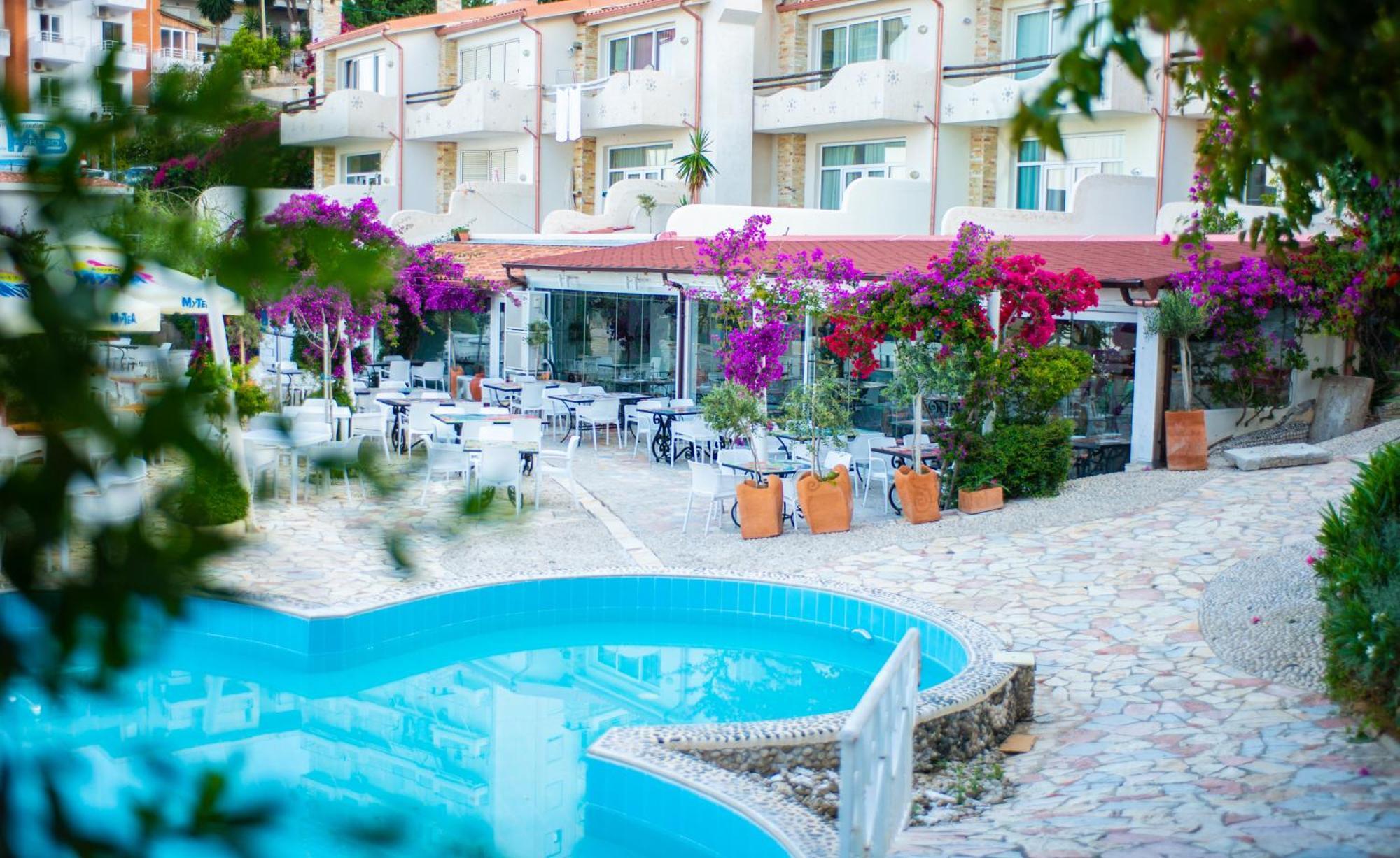 Bougainville Bay Apartments Sarandë Exterior foto
