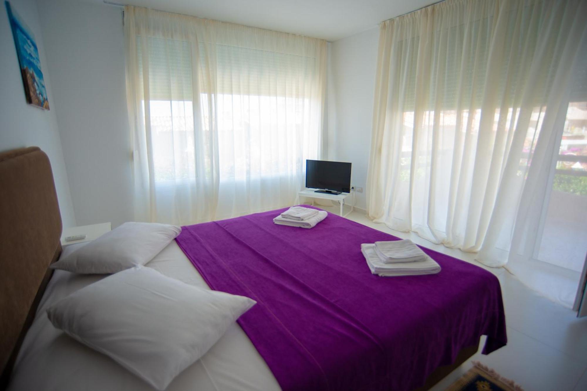Bougainville Bay Apartments Sarandë Habitación foto